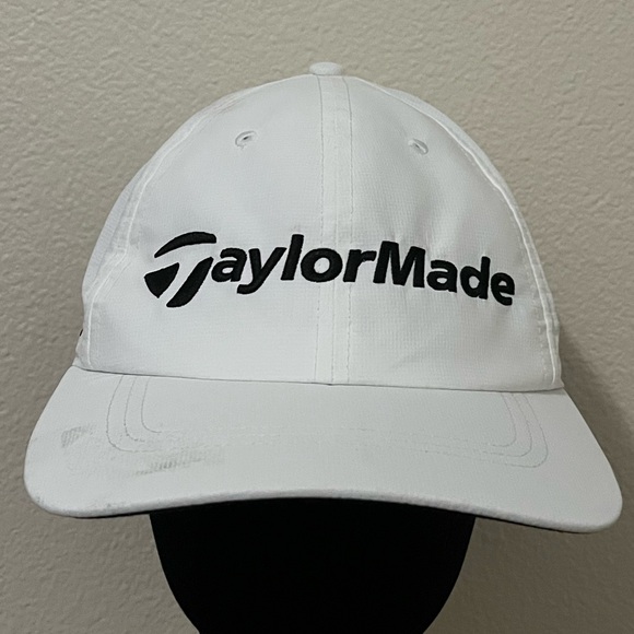 Modern Men’s White‎ TaylorMade Areoburner R15 Golf Adjustable Strap Hat - Picture 1 of 5